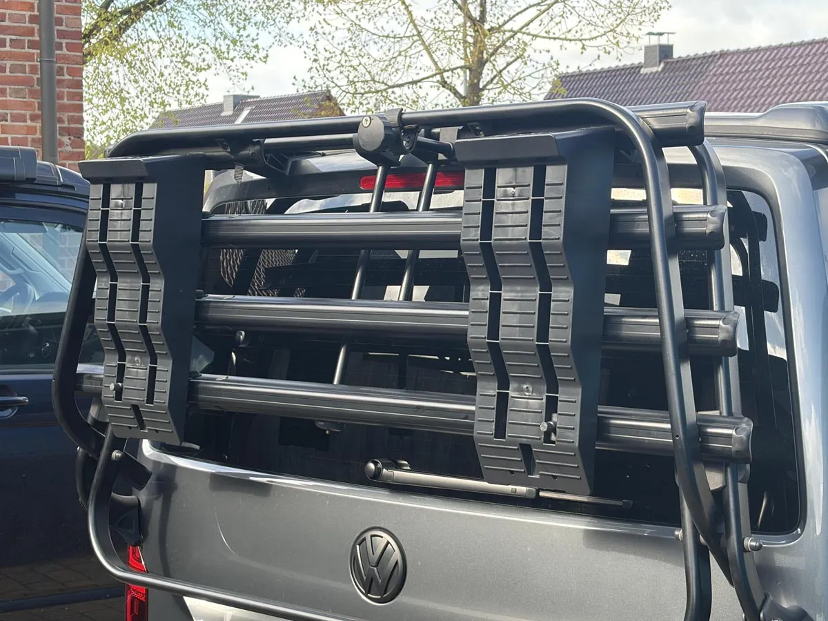 Auffahrkeil Halter Halterung für VW T5 / T6 / T6.1 Fahrradträger Logo - Auffahrkeile Thule